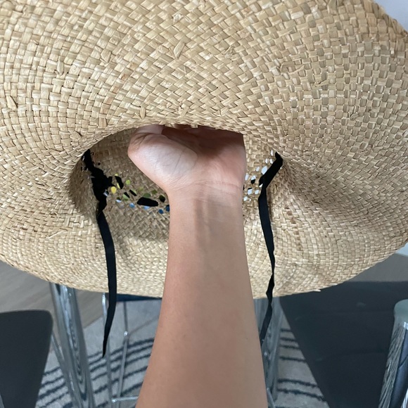 Cute Hat - Picture 3 of 3